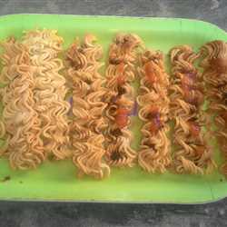  cemilan Indomie goreng crispi